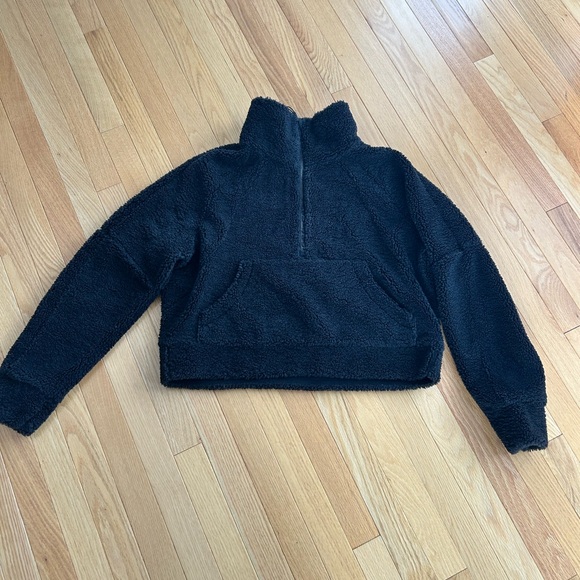 lululemon athletica Tops - Lululemon Sherpa Scuba